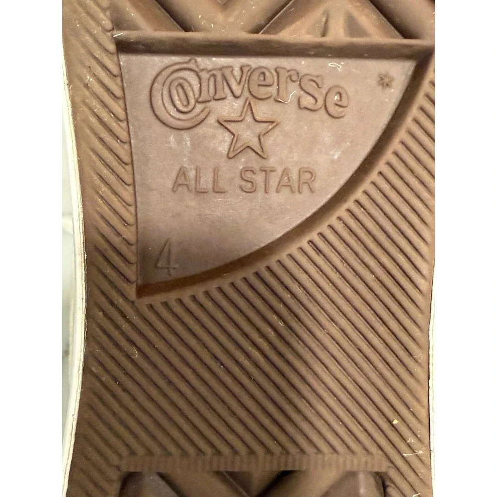 Converse‎ Chuck Taylor All Star Lift Platform Embroidered Celestial Sz 4 Youth
